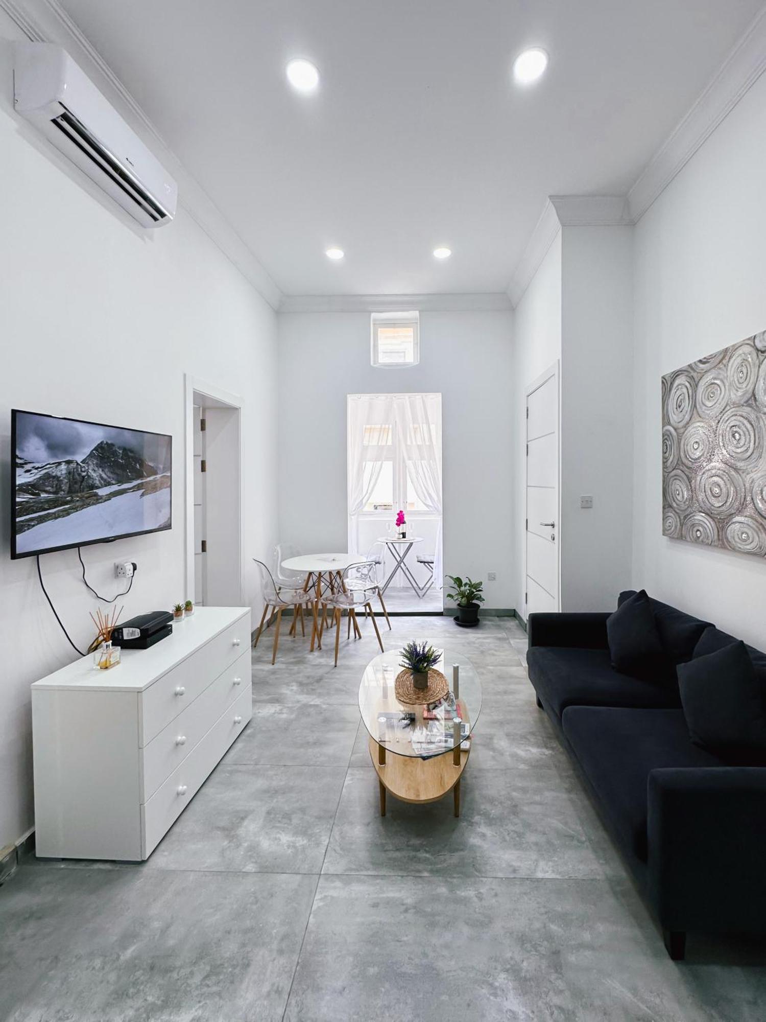 Valletta Waterfront 2 Beds Flat By Arcobnb Floriana Exterior foto